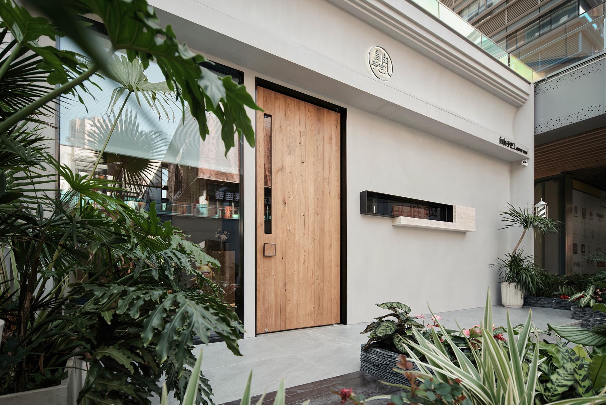 现代中古风理发店丨中国杭州丨尔景空间设计-5