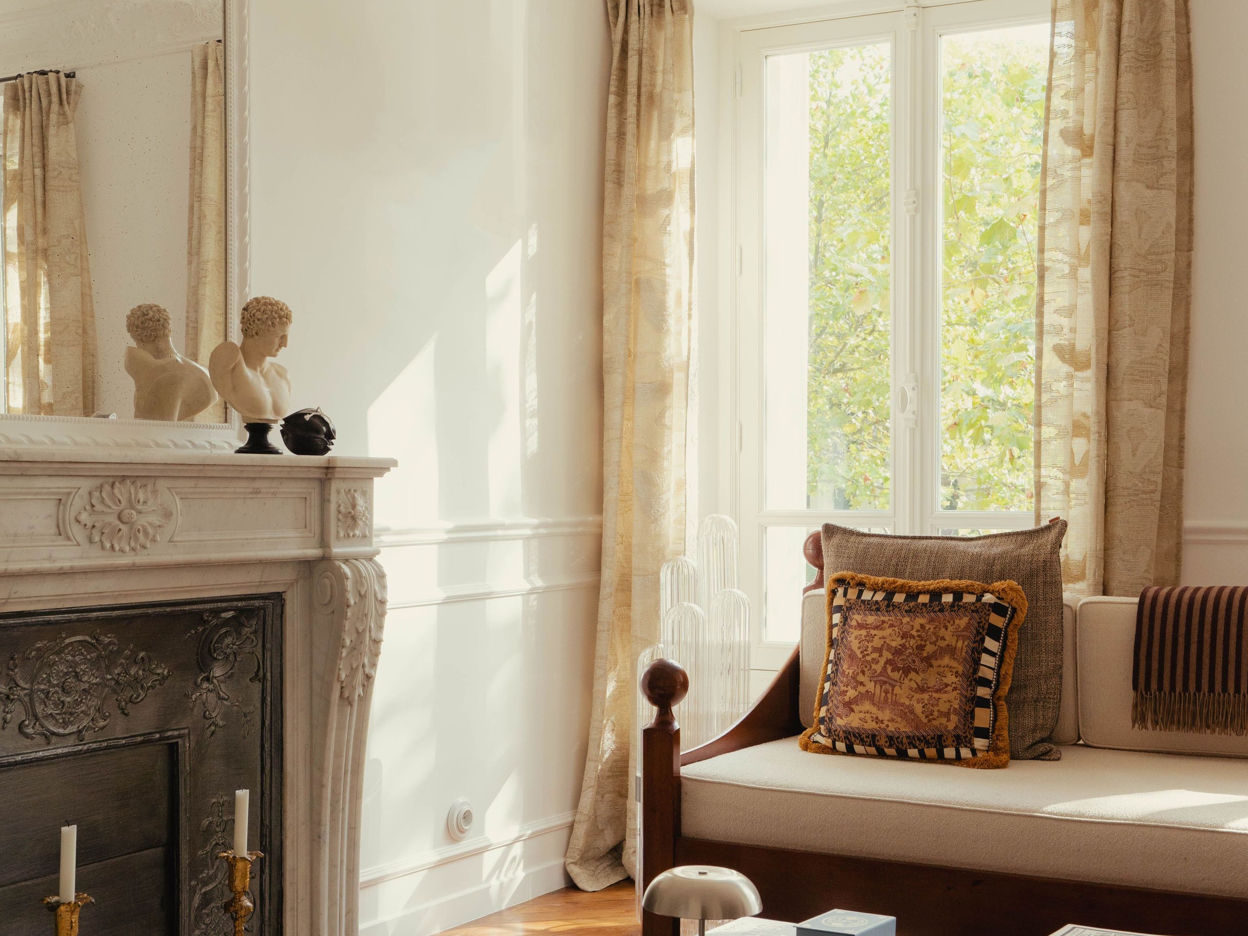 巴黎58平米公寓创意翻新丨法国巴黎丨巴黎室内建筑工作室Maison Baumann-2