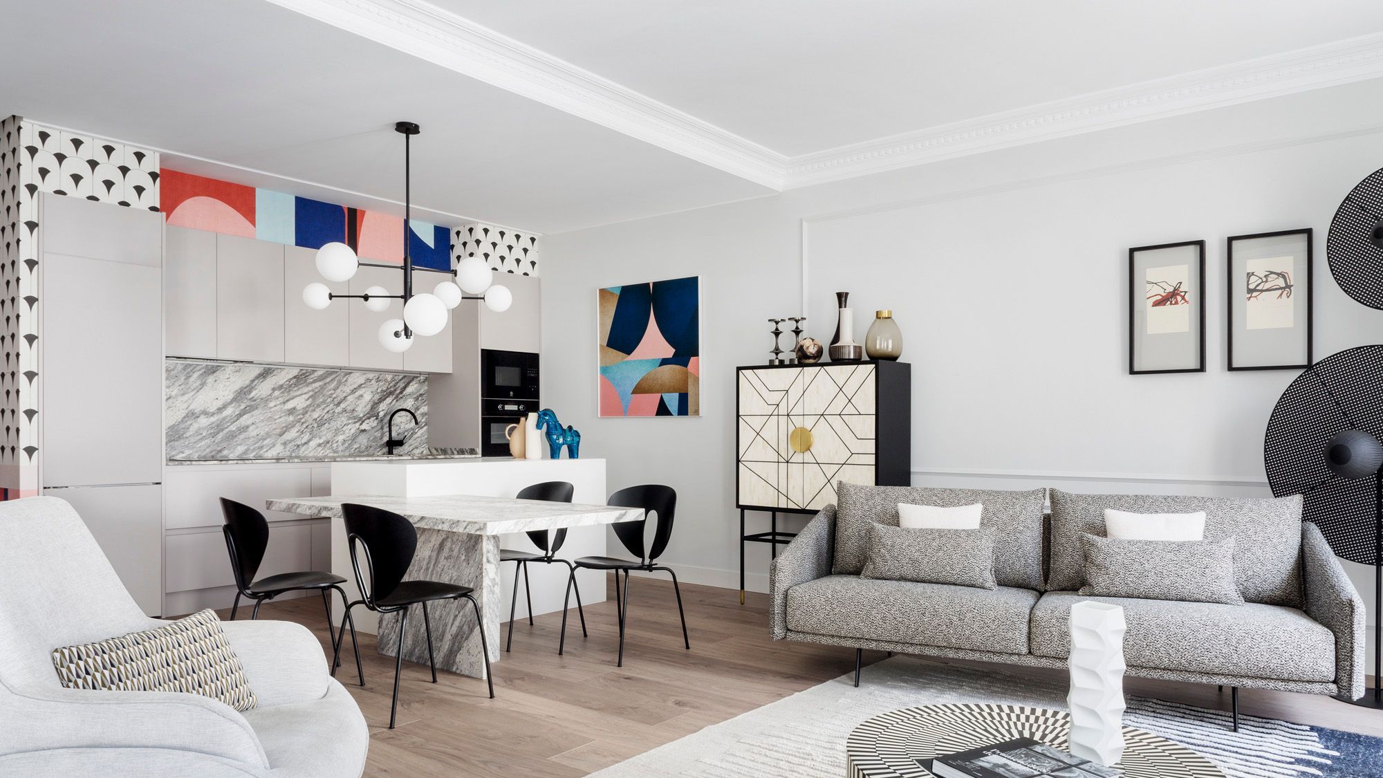 融合孟菲斯风格与经典元素的豪华住宅丨西班牙丨Mikel Irastorza-2