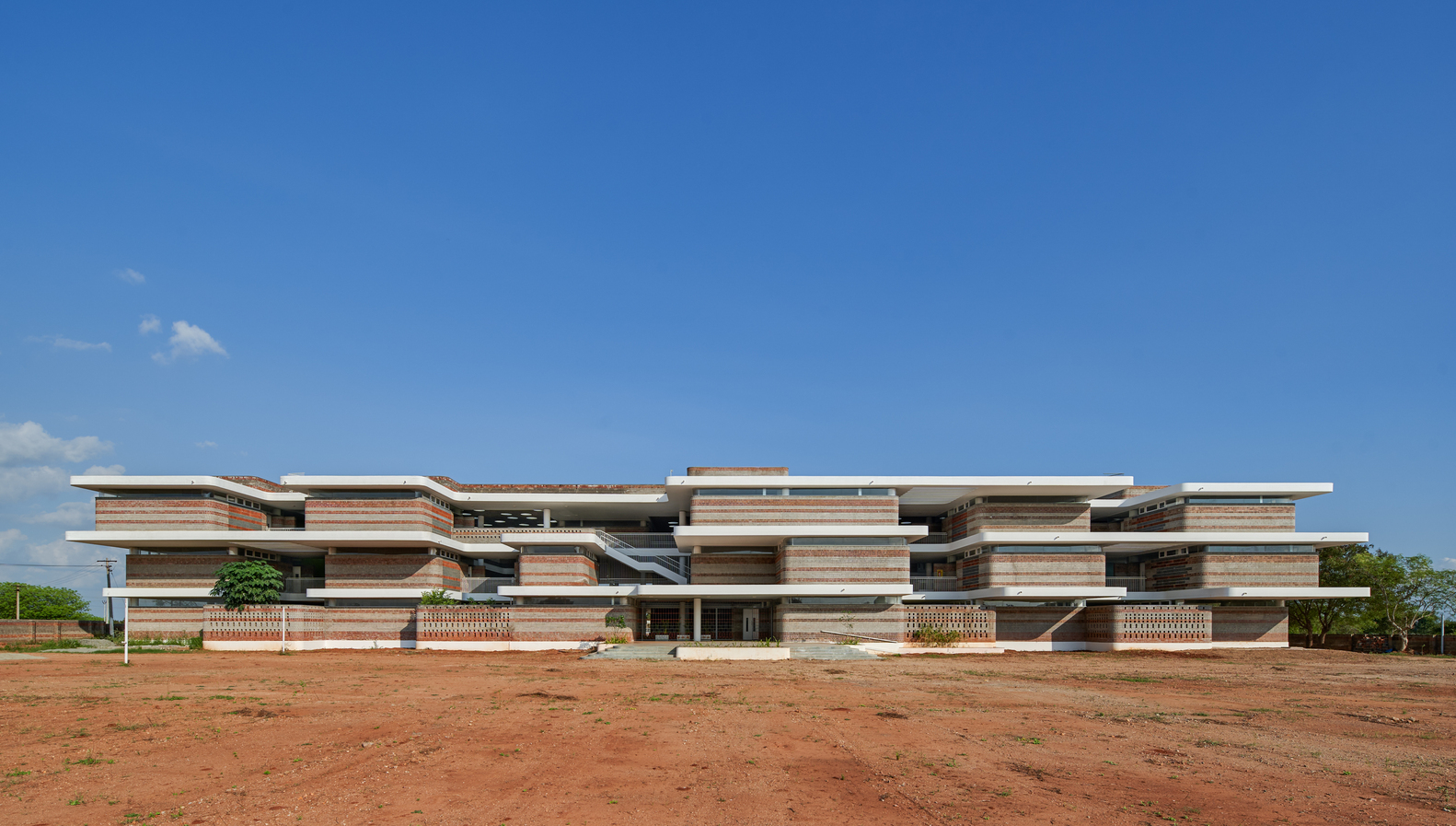 印度乡村校园新地标 | 融入本土元素的低成本绿色设计-53