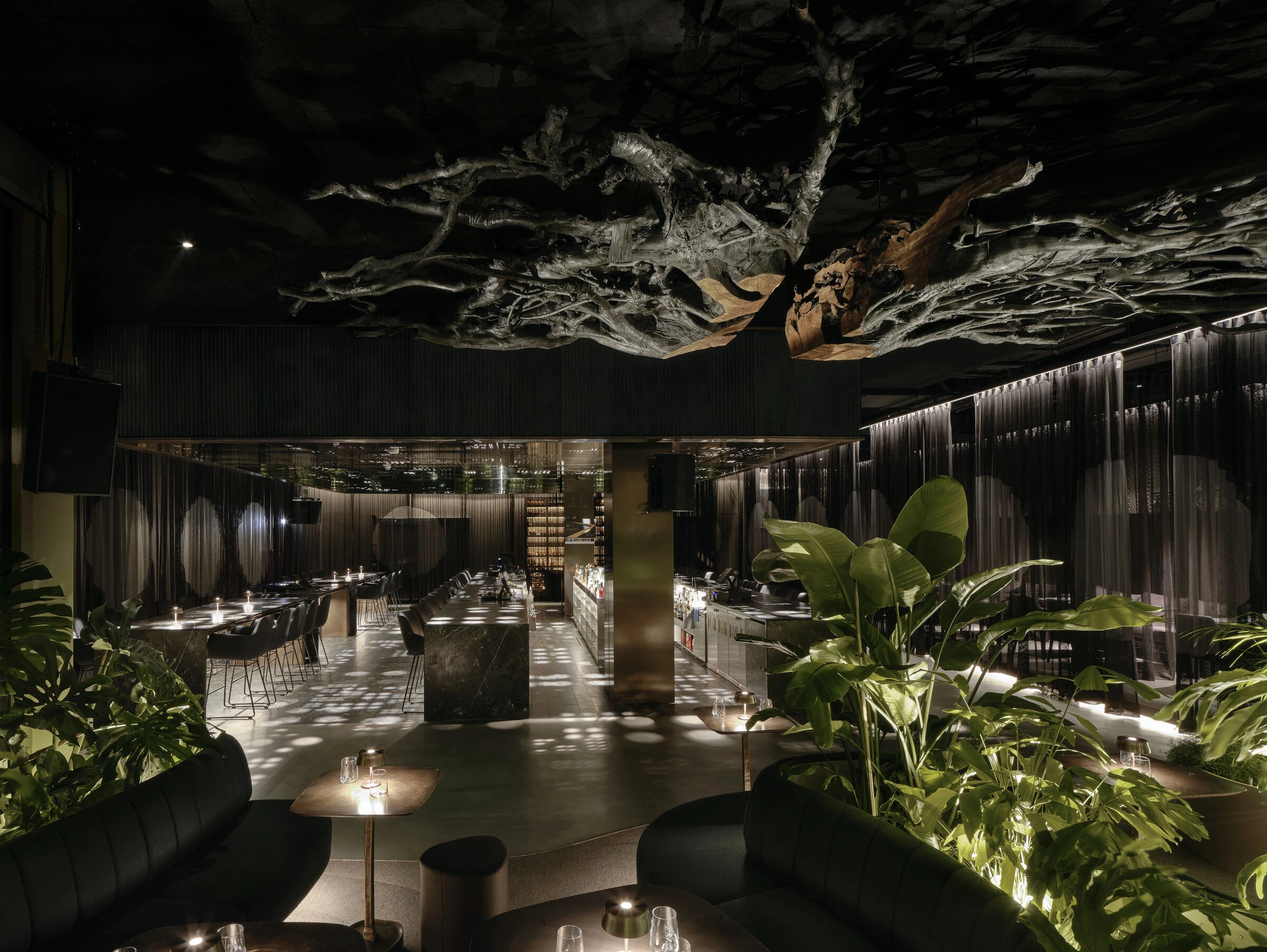 MOSH BAR & DINNER | INNOCAD architecture | Archello-3