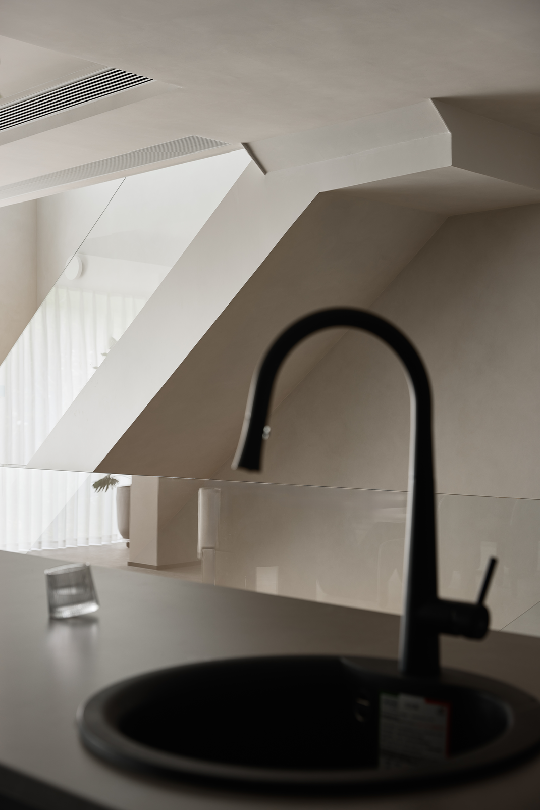 FANYUESTUDIO柳岸晓风|与自然共生现代气质居所-42