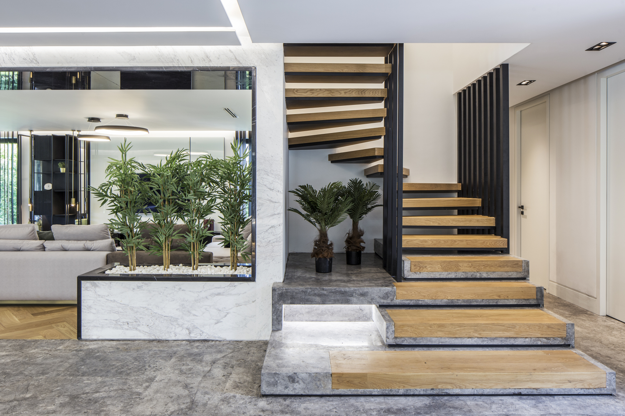 90 年代轻钢住宅的翻新设计-1