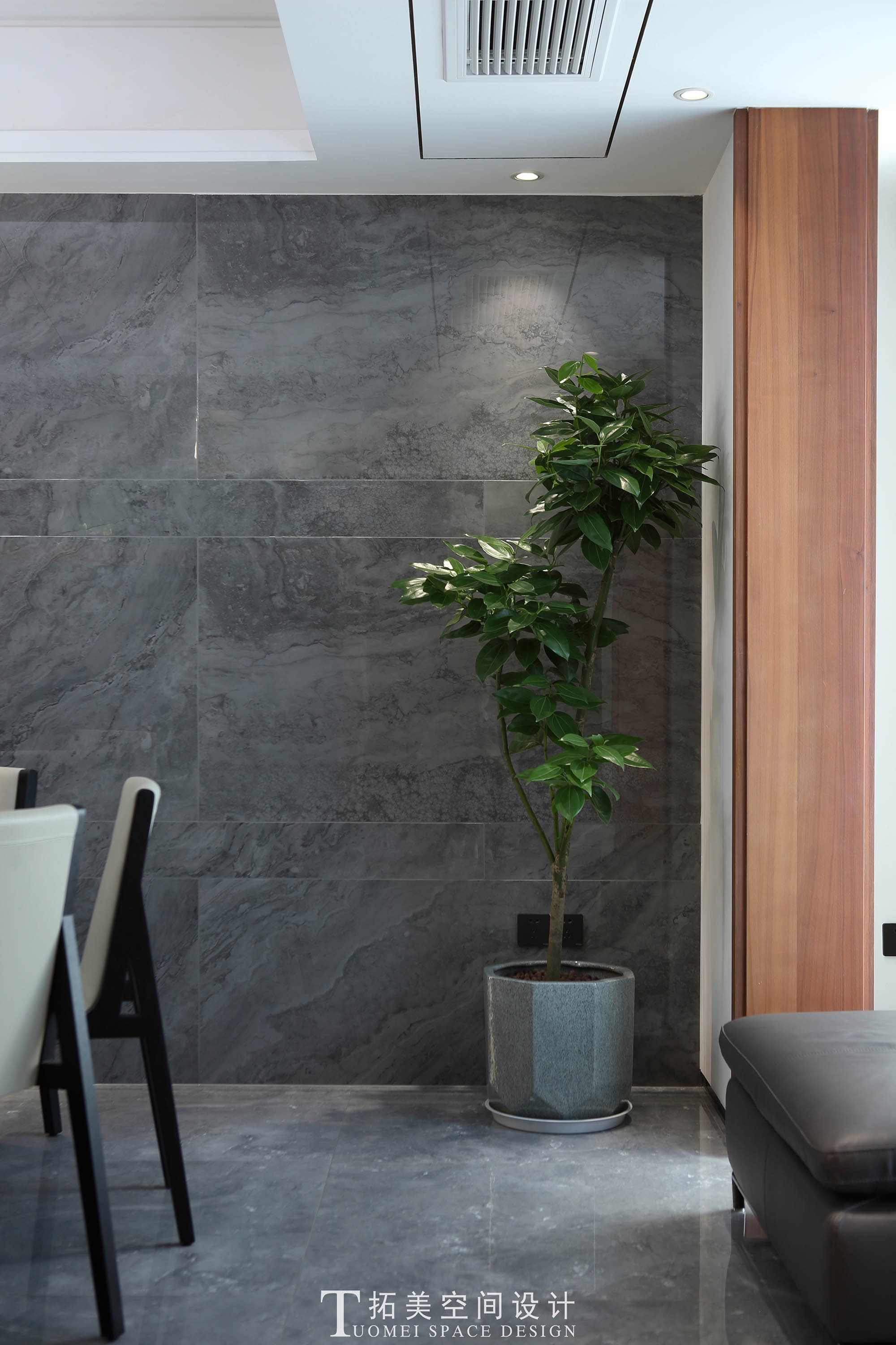 280㎡现代顶层复式丨中国丨拓美空间设计-19