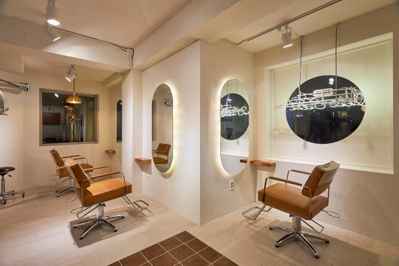 温馨舒适，23 坪美容室设计-9