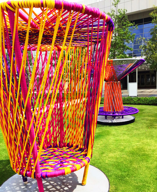 'Los Trompos'临时装置-61