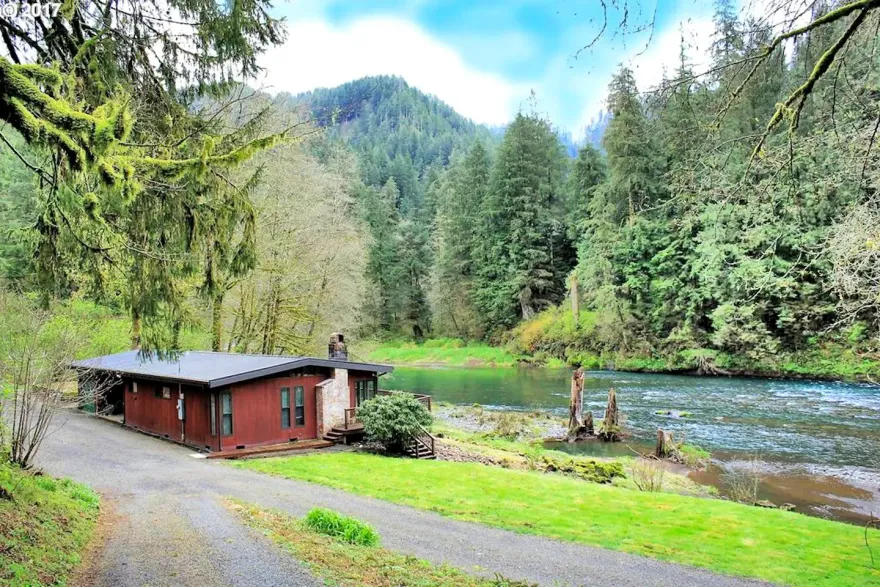 宁静森林 | Oregon 木屋的简约之美-14