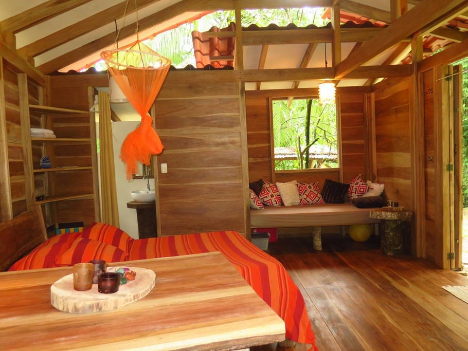 简易风格高脚木屋设计-13