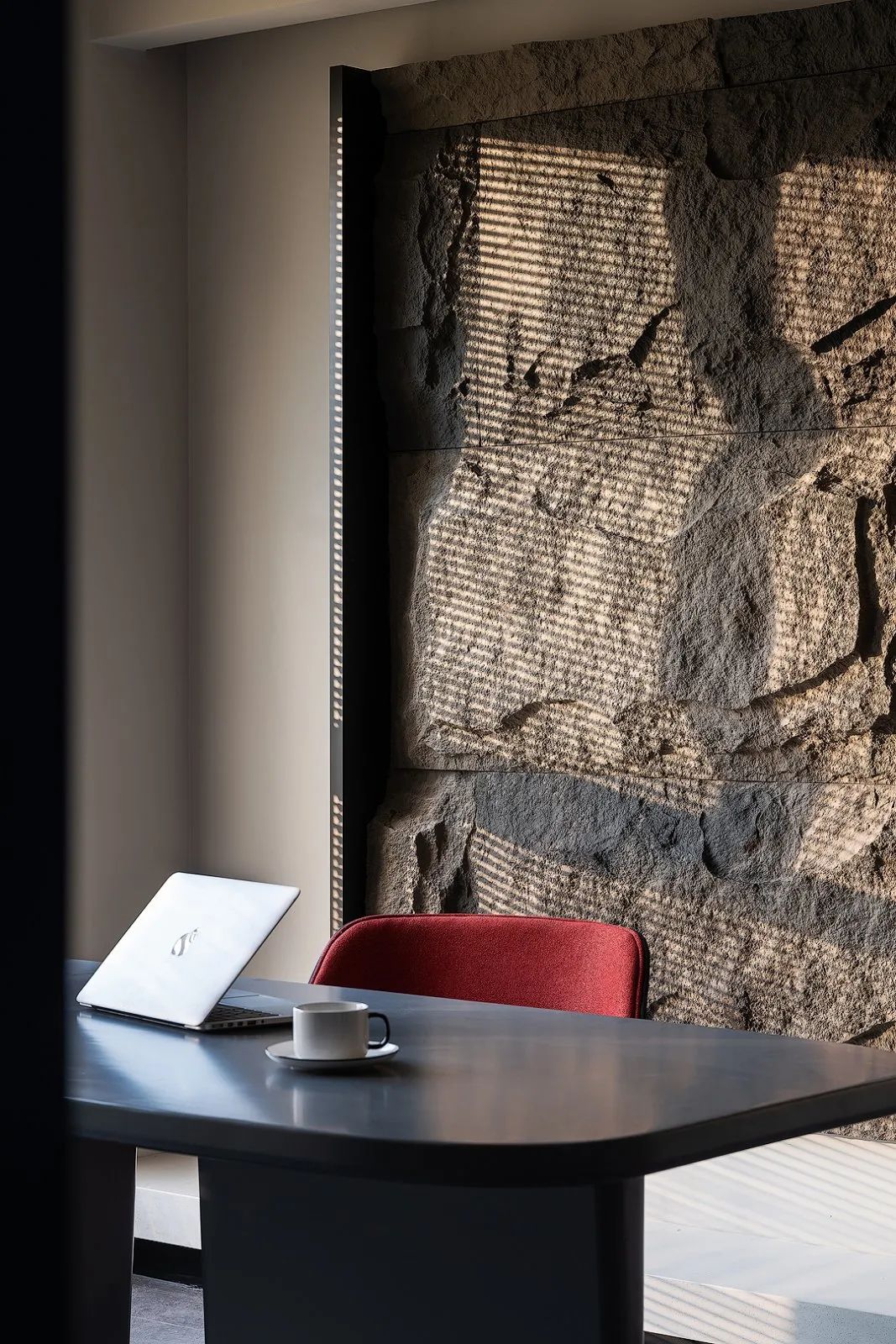 静谧深海蓝,游园般的住宅设计-0