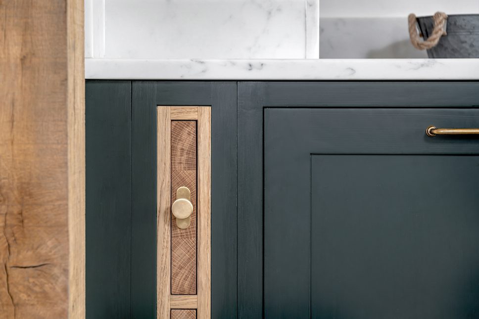 Corston带来建筑细节的湖滨住宅-14