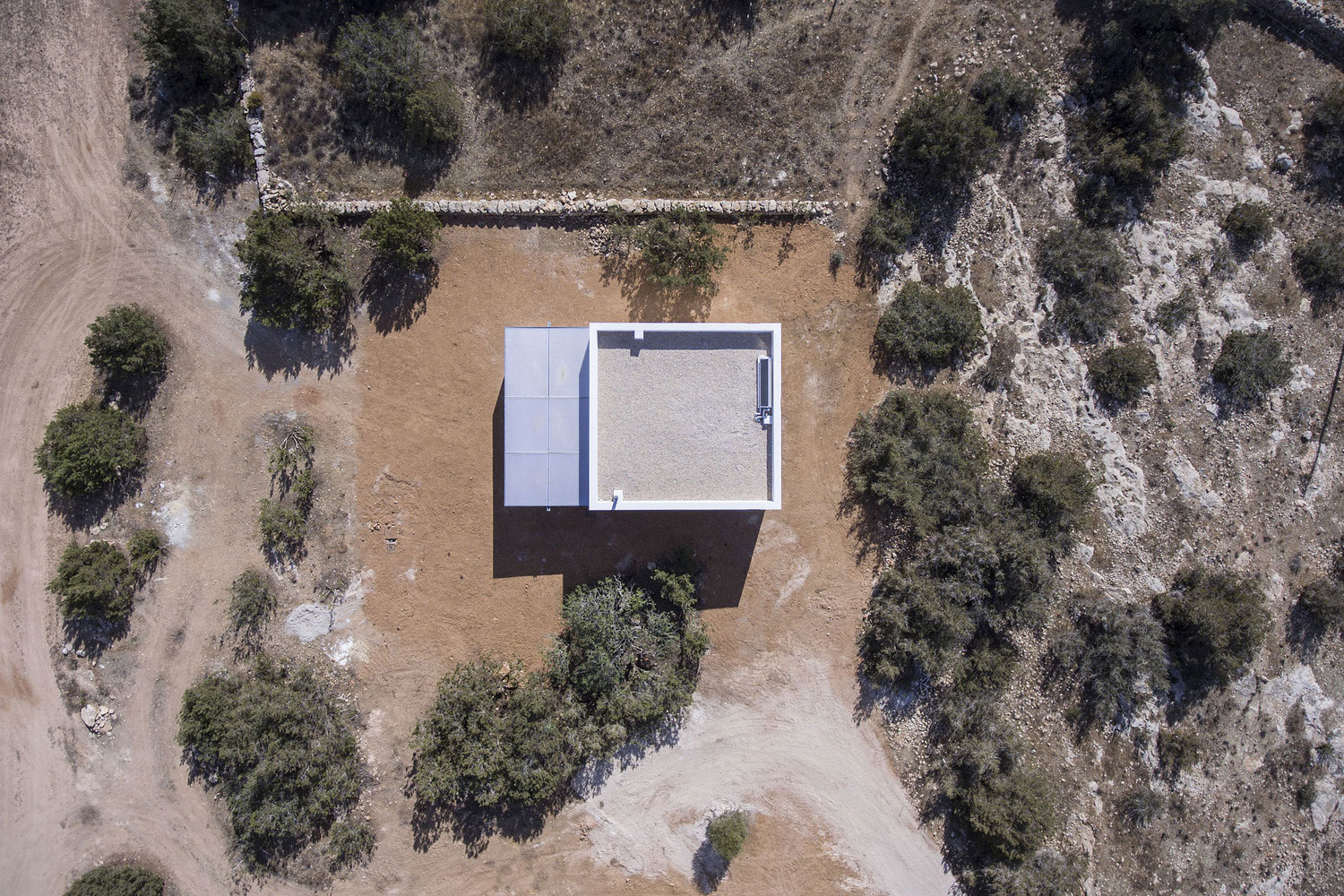 Small House on the Fabulous Island of Fomentera Designed by Marià Castelló-9