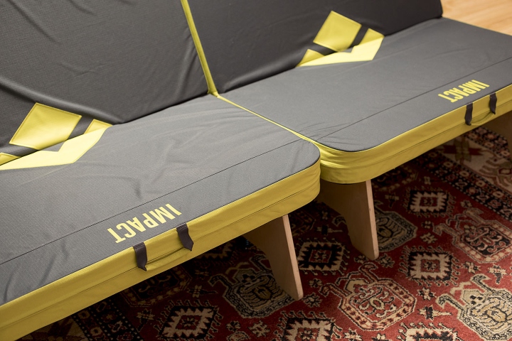 波兰 Poznan 地下攀岩装备店设计-18