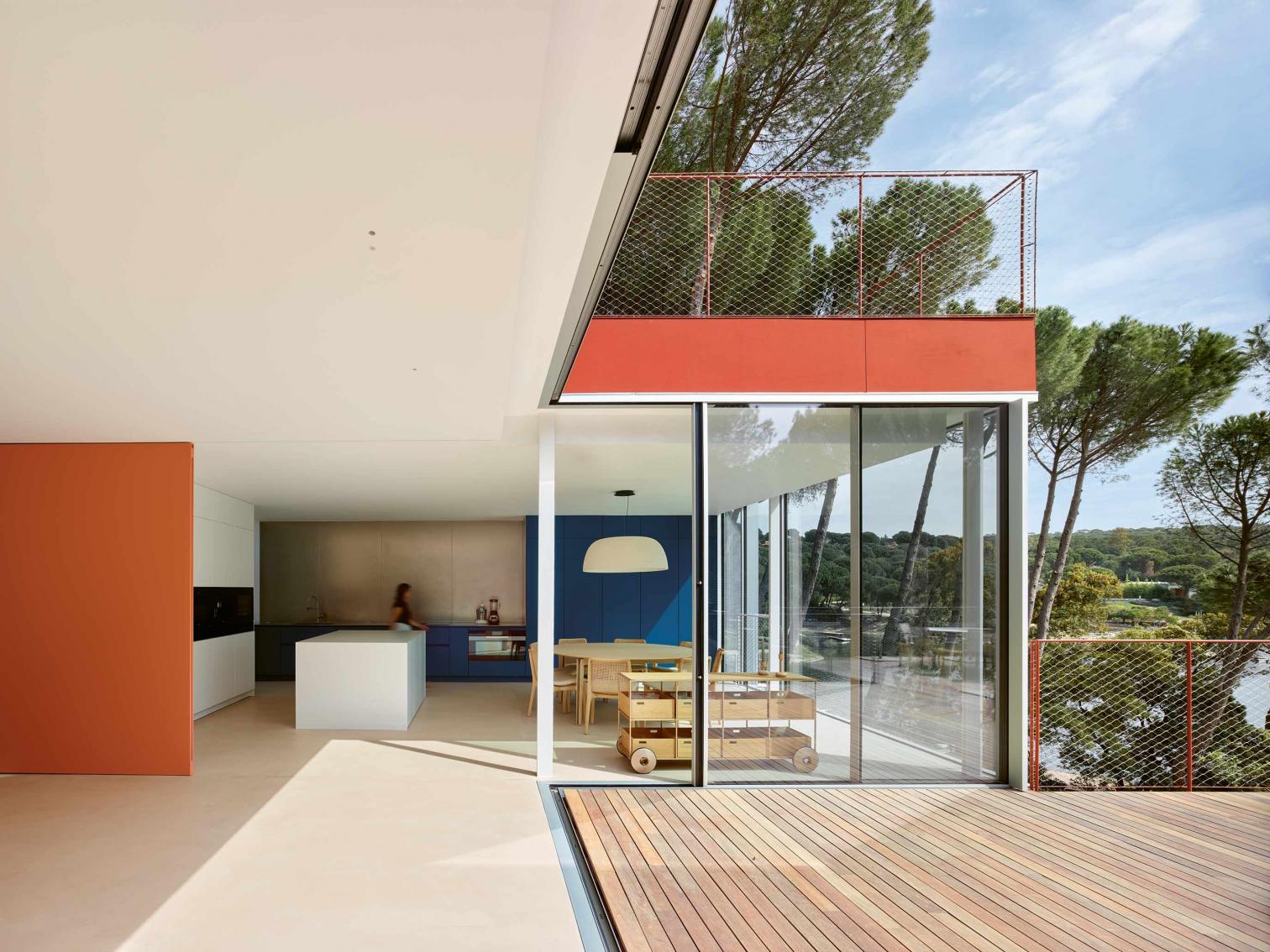 西班牙 Cebreros 红色别墅-6