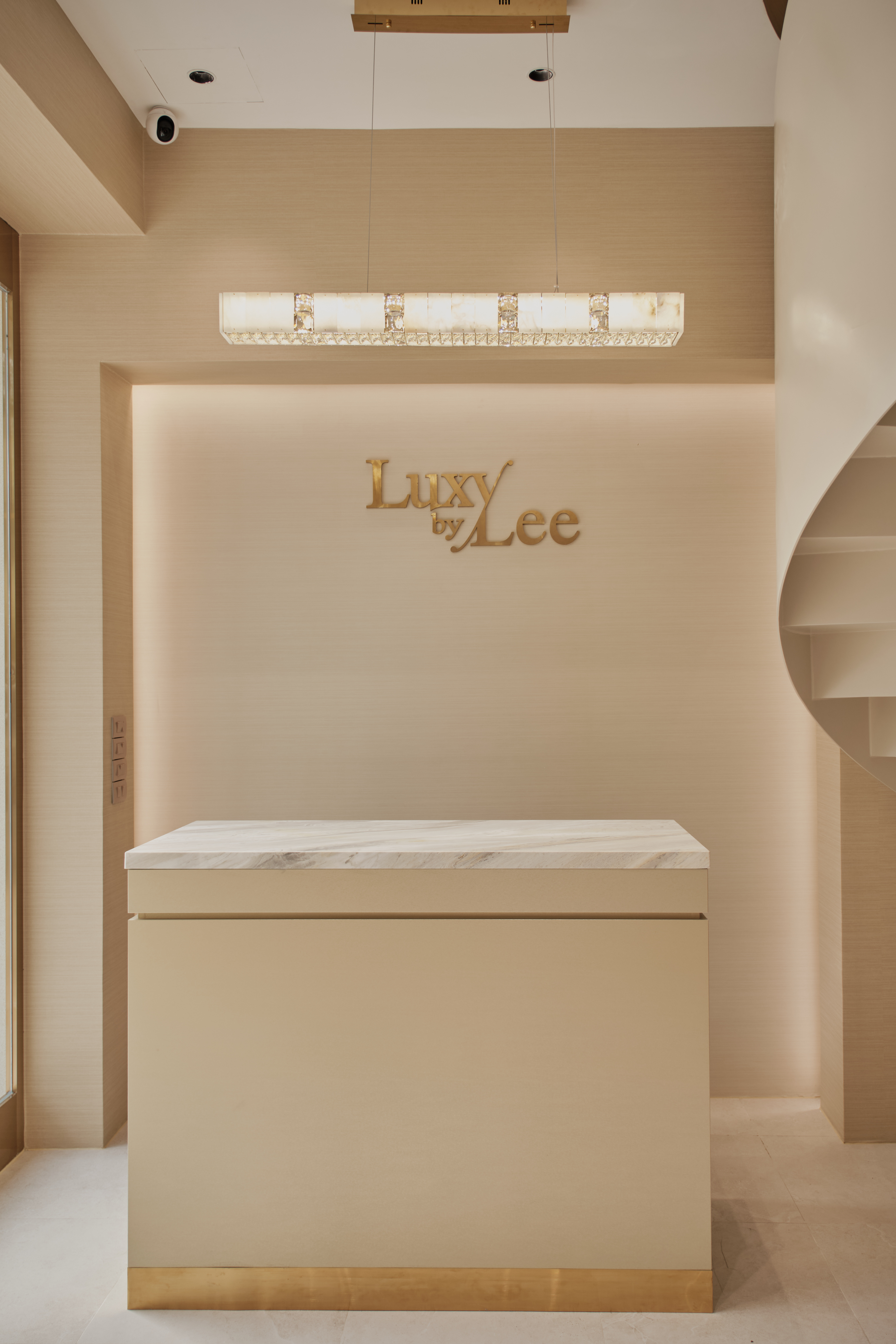 Reality | Luxy by Lee-14