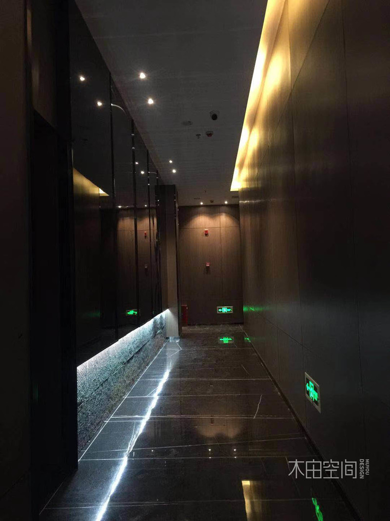 科技风格休闲会所-14