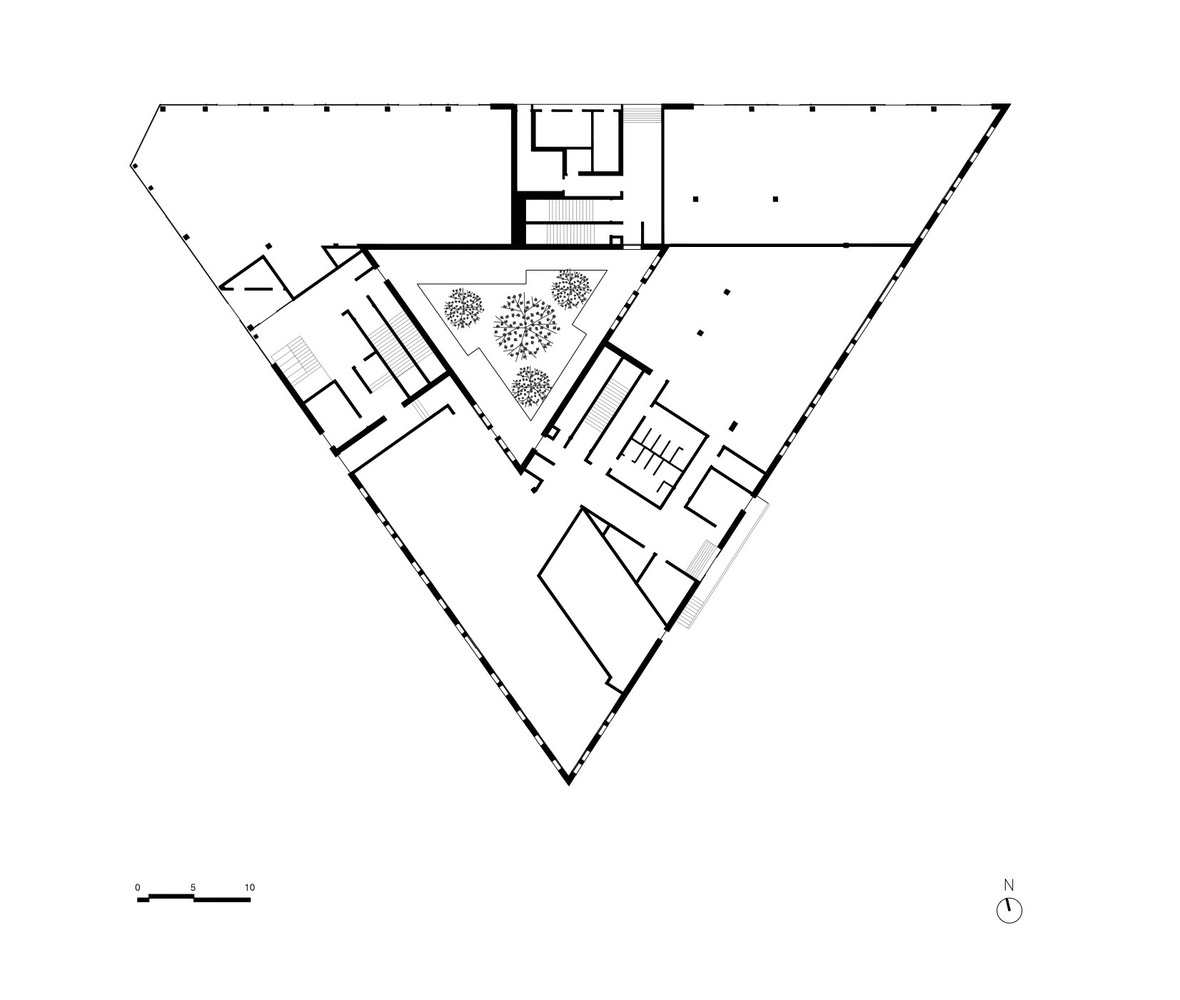 法国 Sebastopol 办公室 · 现代环保建筑的典范-39