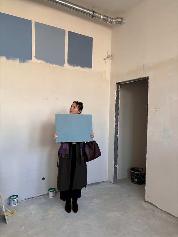 爱芝野甜品酒吧
注:由于OI CHI YE可能并非常见词汇,推测为品牌名音译,这里按发音给出一种可能的翻译,若有特定含义请提供更多背景信息 丨乌克兰基辅-35