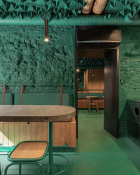 乌克兰 Sharikava 咖啡店丨乌克兰日托米尔丨Bezmirno Architects
