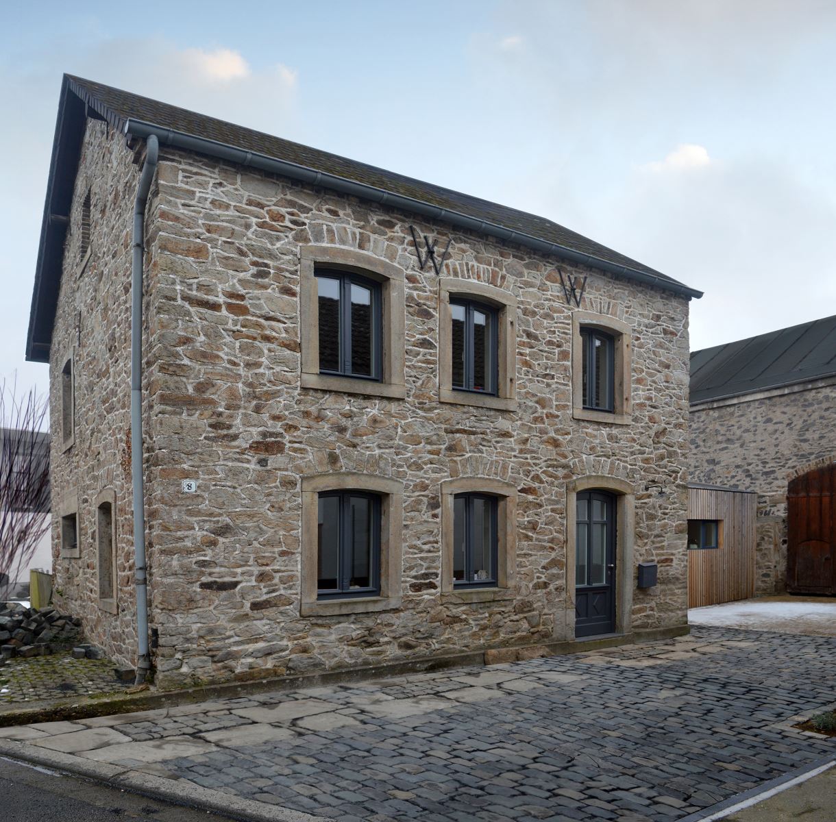 德国乡村百年老屋的绿色翻新-4