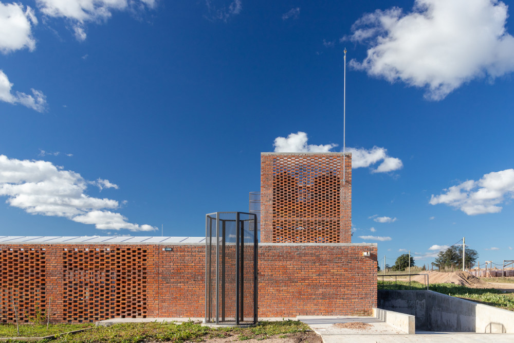 乌拉圭托莱多 CBT 教育中心 | 简约美观的公共教育空间设计-55