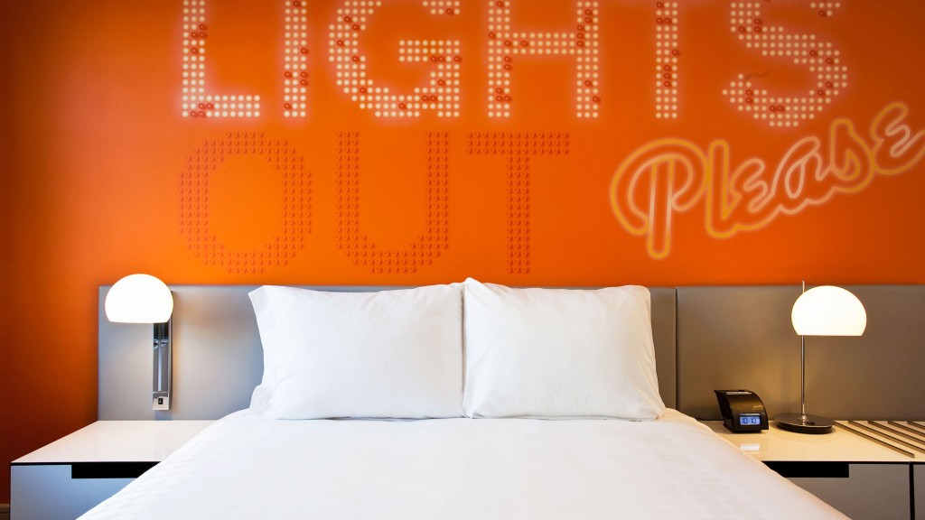 曼哈顿剧院区传奇酒店的“graphic New York”变身-3