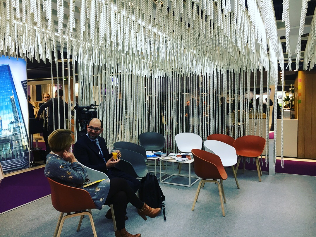 2017年巴黎南部开发公司SIMI展会展位设计丨法国巴黎-28