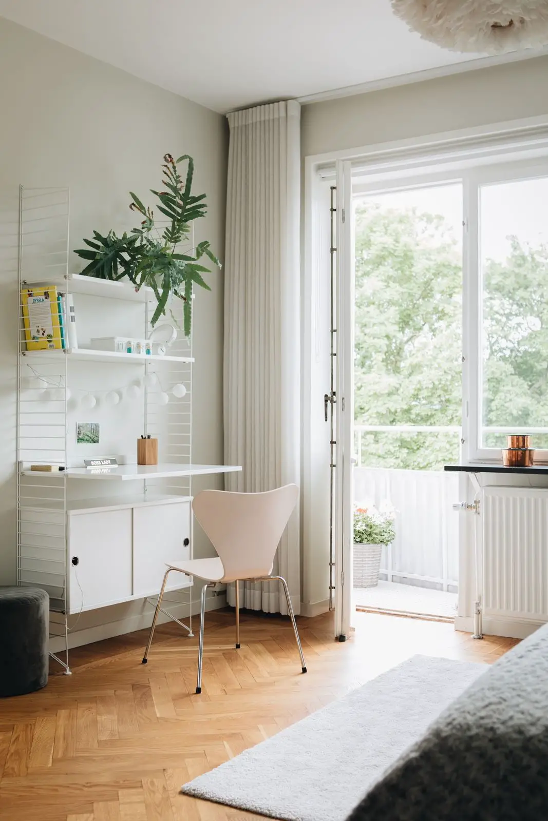 瑞典顶层复式公寓的露天阳台设计-16