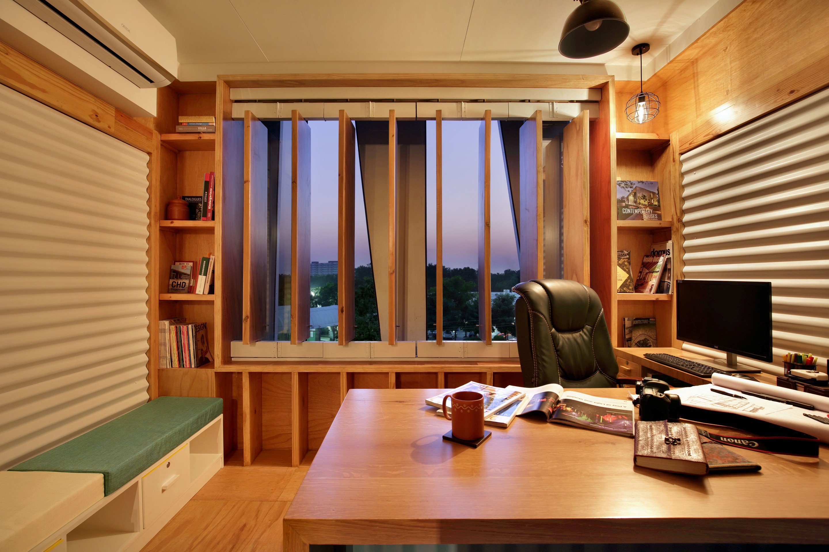 曼诺·帕特尔设计室的绿色可持续办公空间-21