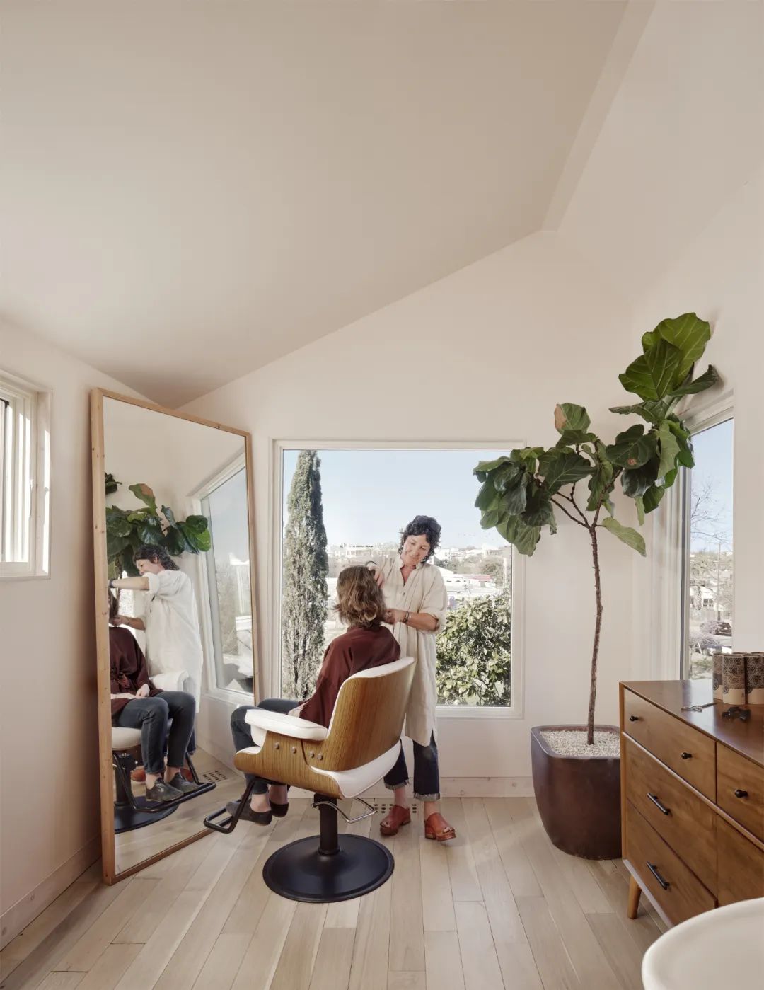 屋顶上的灵动工作室 · The Perch 小屋丨美国丨Nicole Blair-45