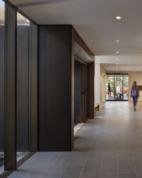 ARO改造纽约绿木公墓温室为迎宾中心丨美国纽约丨ARO（Architecture Research Office）