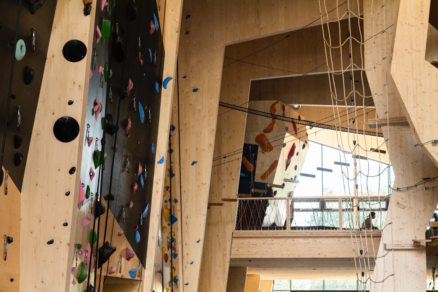 挪威 Høyt Under Taket 攀岩中心丨Snøhetta-23