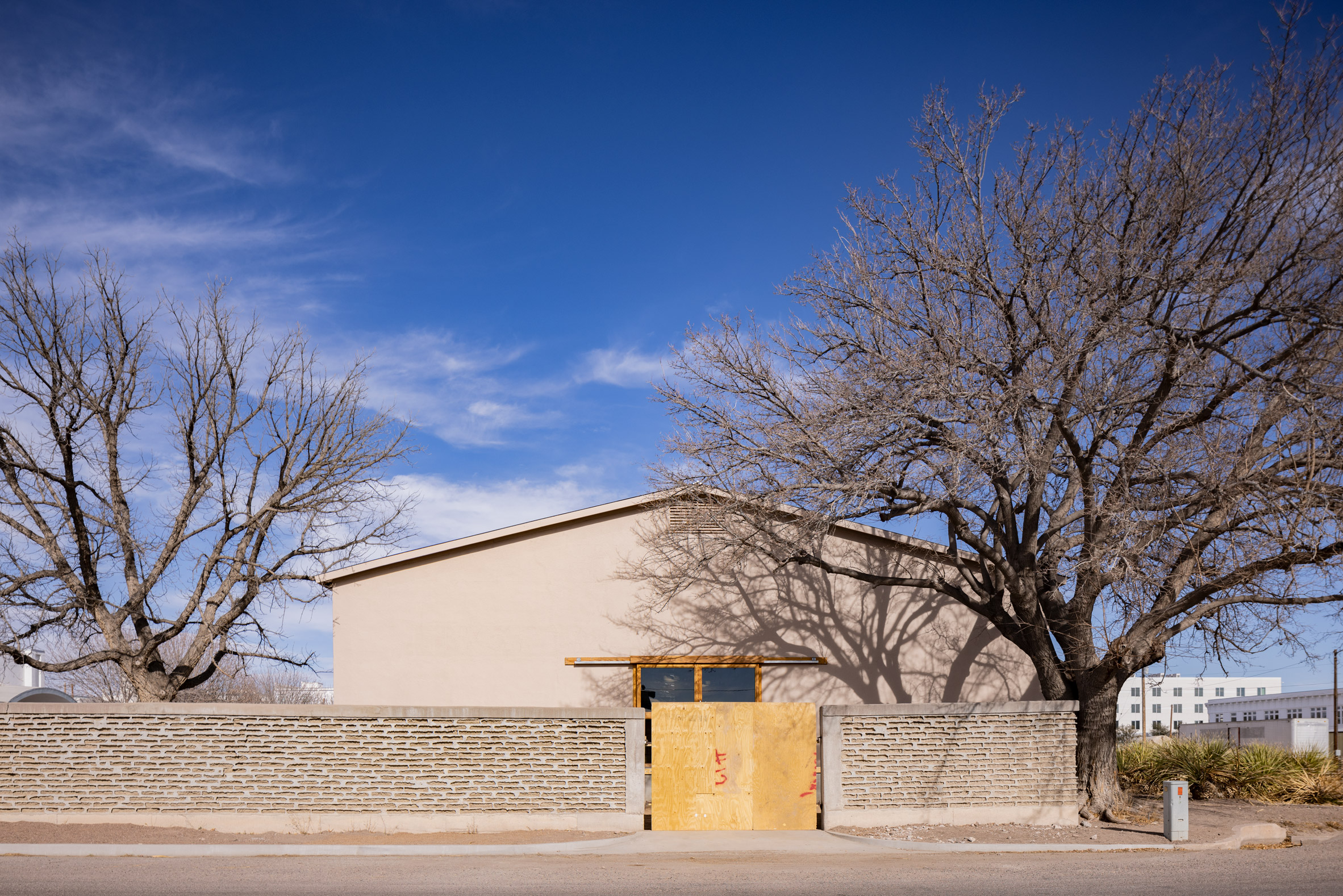 重塑经典 | Schaum/Shieh Architects 修复 Marfa 艺术画廊-31
