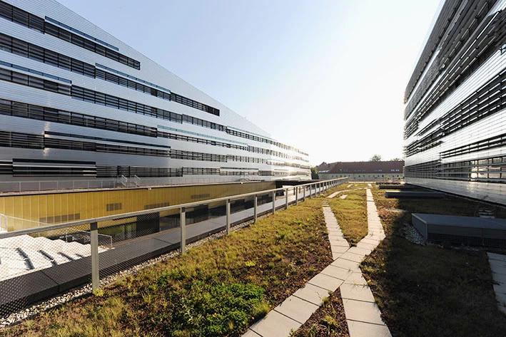 奥地利林茨科学园建筑群-31