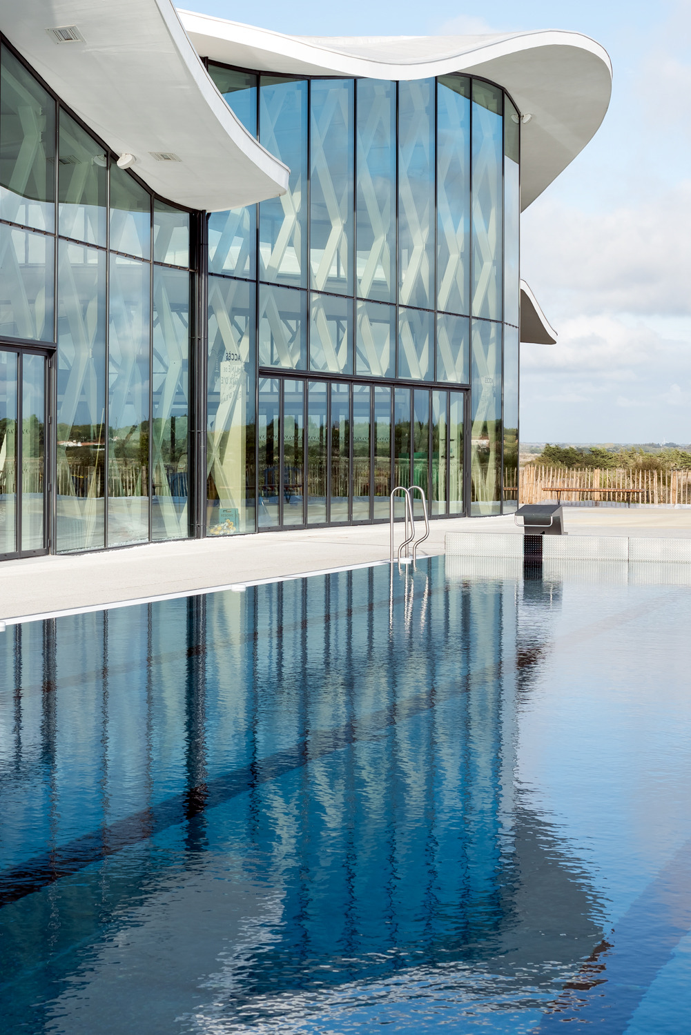 体育馆丨MultiplexeAquatique-95