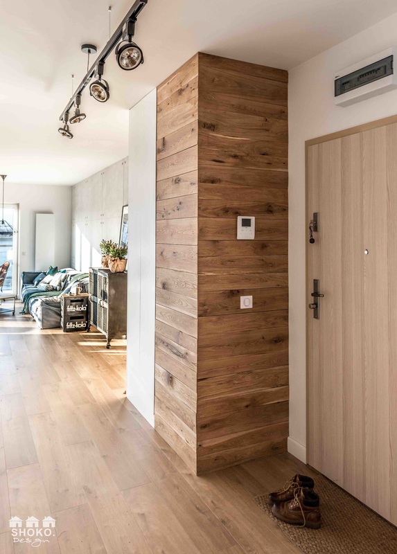 波兰全景窗公寓 | 明亮色彩与趣味空间-28