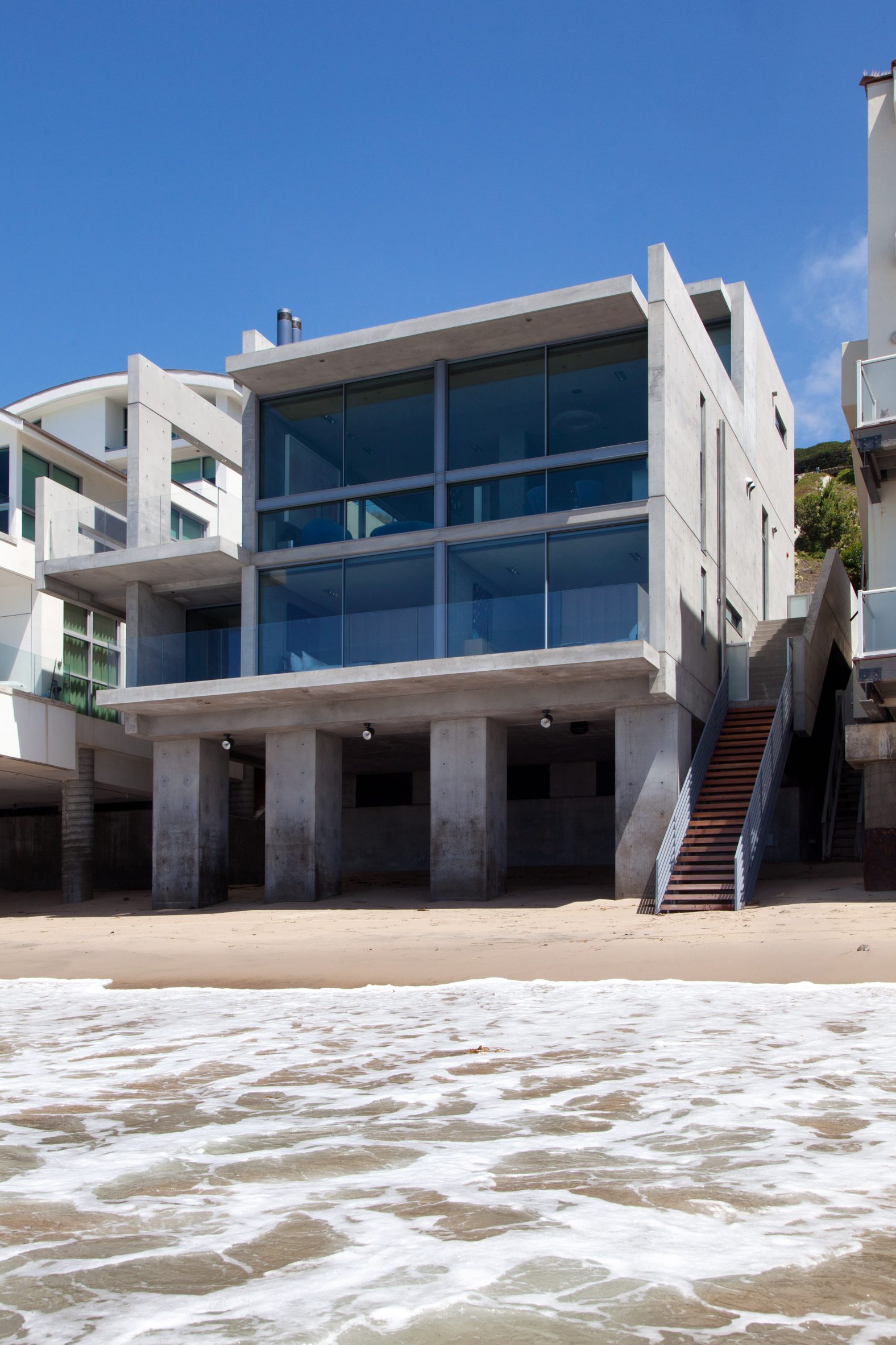 Ye strips Tadao Ando beach house in Malibu back to its structure-12