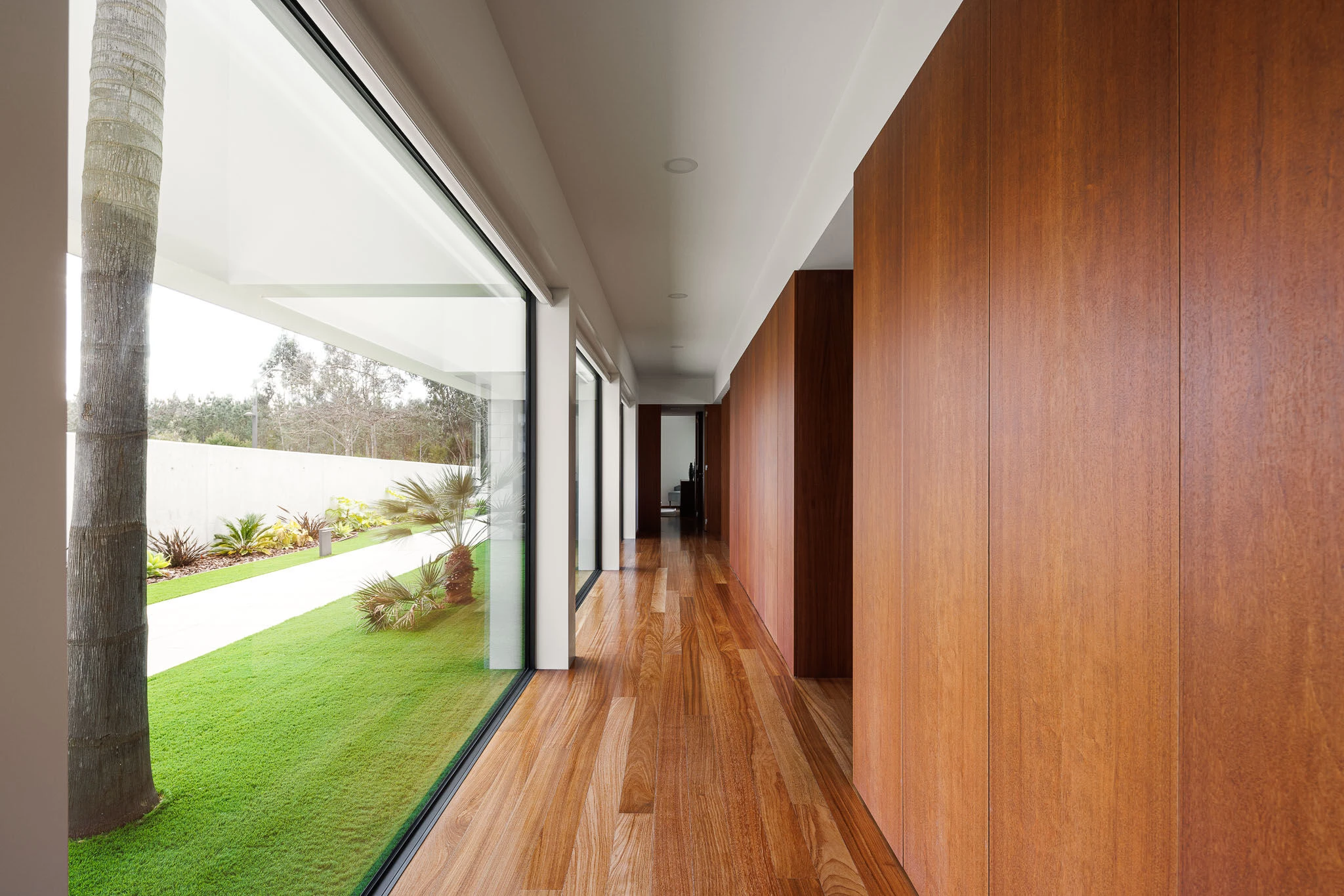 极简长形私宅设计丨葡萄牙-12