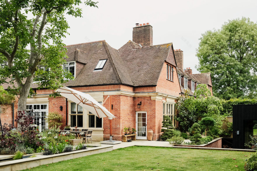 Imperfect Interiors
-20