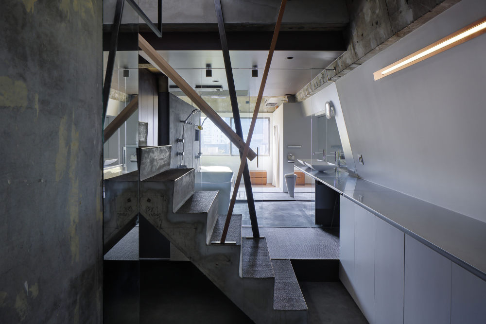 东京顶楼公寓，旧工业风和新现代主义的完美融合-19