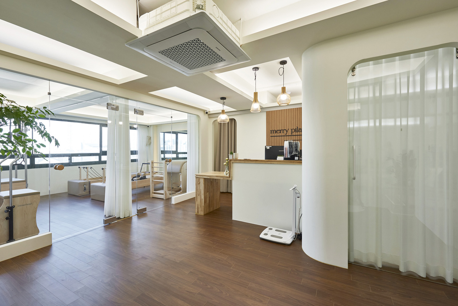 现代简约风办公空间设计-5