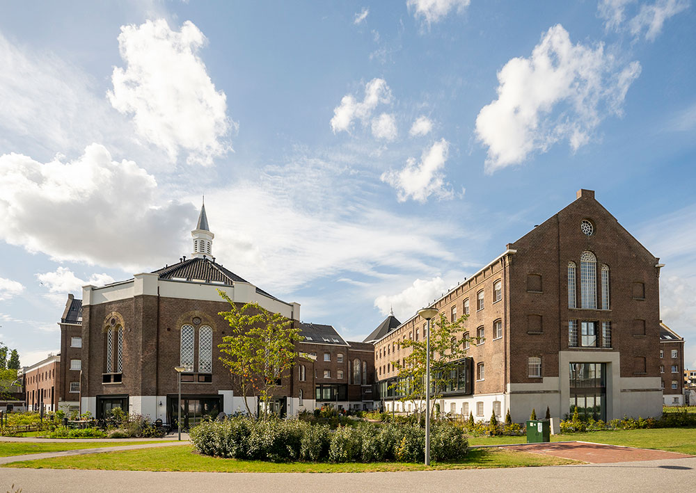 荷兰监狱变废为宝，时尚顶层公寓成设计佳作-30