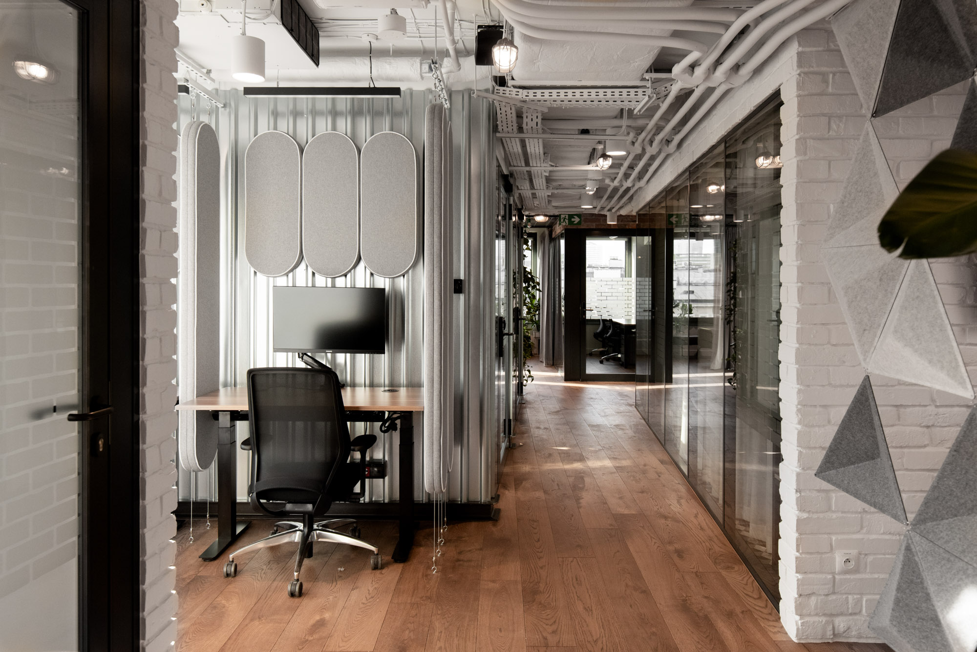 华沙中心地带的现代主义办公室设计丨波兰华沙丨mode:lina™-35
