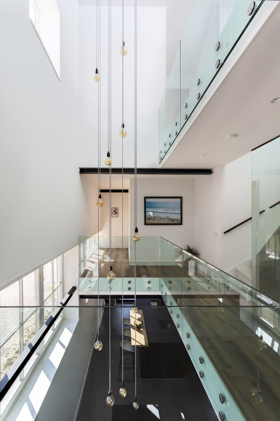 荷兰军营旧马厩变身为独特住宅-21