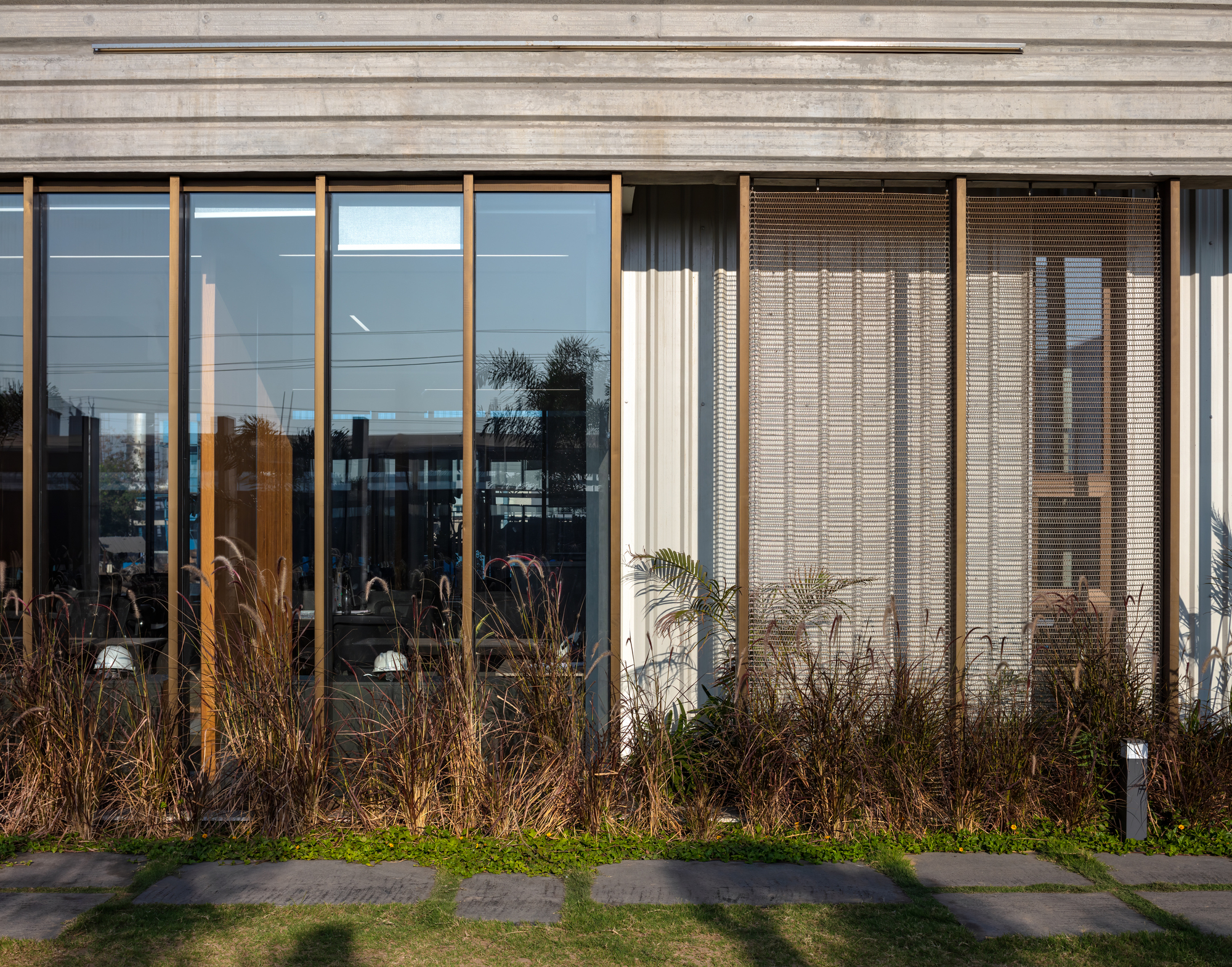 La·con Steel Plant 办公楼丨印度丨Urbanscape Architects-30