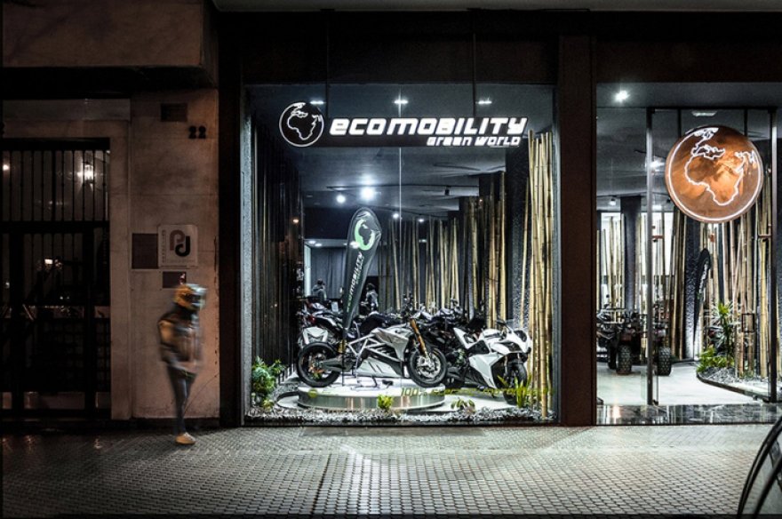 西班牙多品牌摩托车展厅设计-10