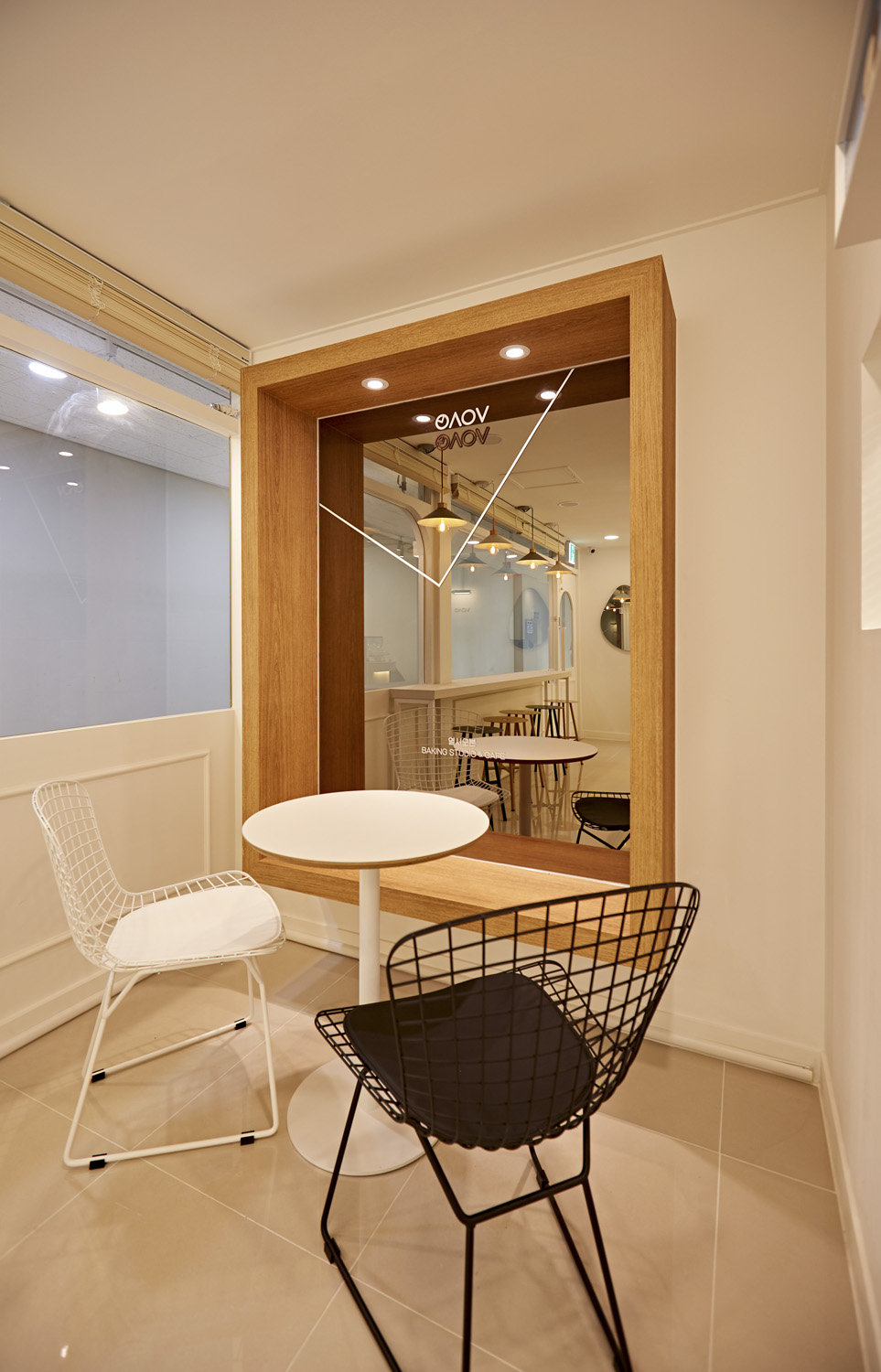 简约可爱 15 坪甜点咖啡厅设计-9