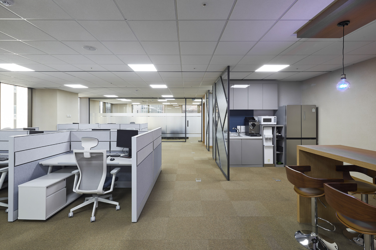 首尔 67 平办公室的简约魅力-8