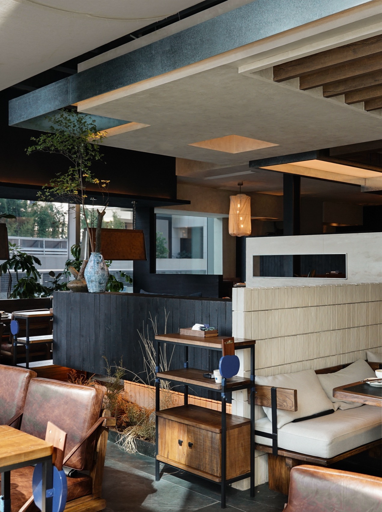 蓝果子LANGUOZI火锅丨中国武汉丨山野设计工作室-12