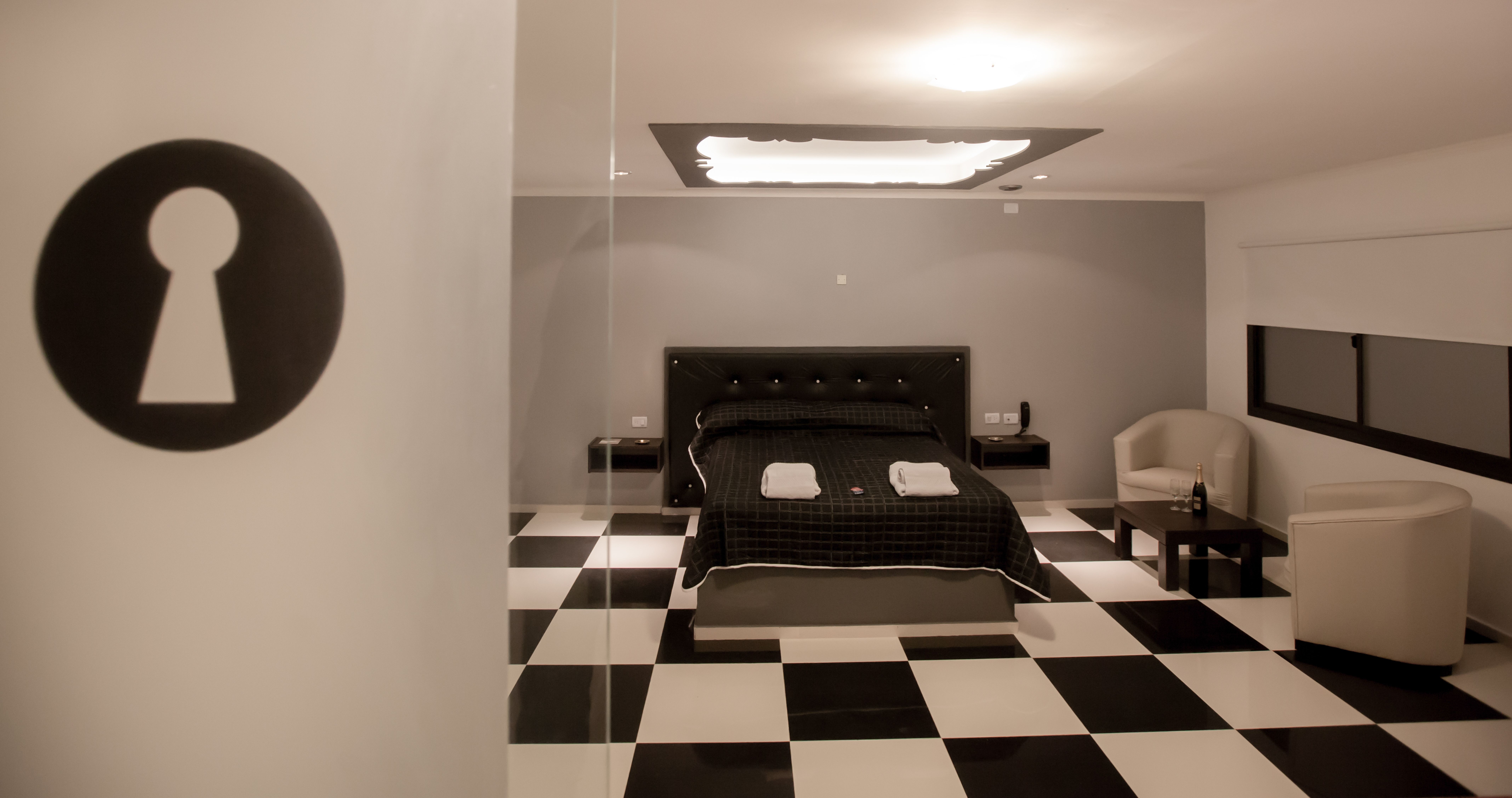 激情汽车旅馆-20