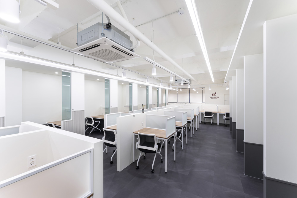 简约白调 | 80 平米咖啡厅的室内设计魅力-10